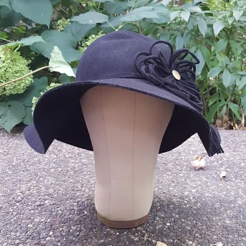 Wool Sun Hat    - Picture 2 of 6